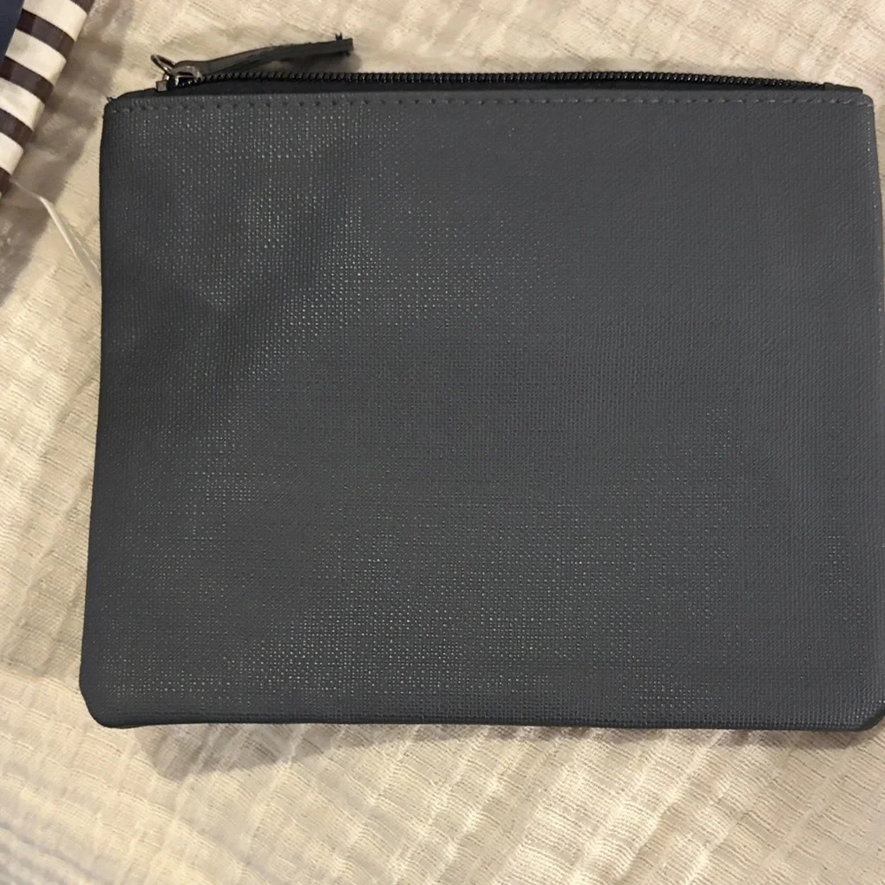 Tumi Small charcoal grey Textured Zip Toiletry Pouch